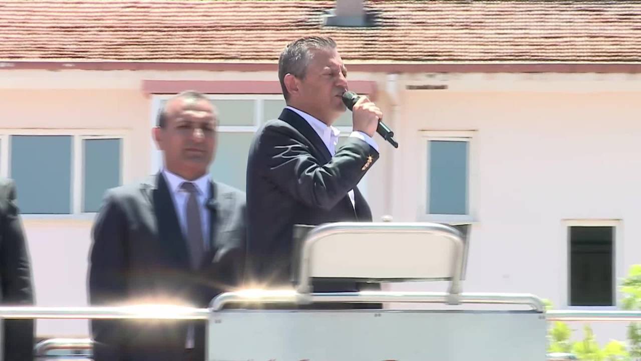 Chp Lideri Özgür Özel: "30 Haziran'da Kocaeli'de 'Geçinemiyoruz Mitingi' Düzenleyeceğiz"