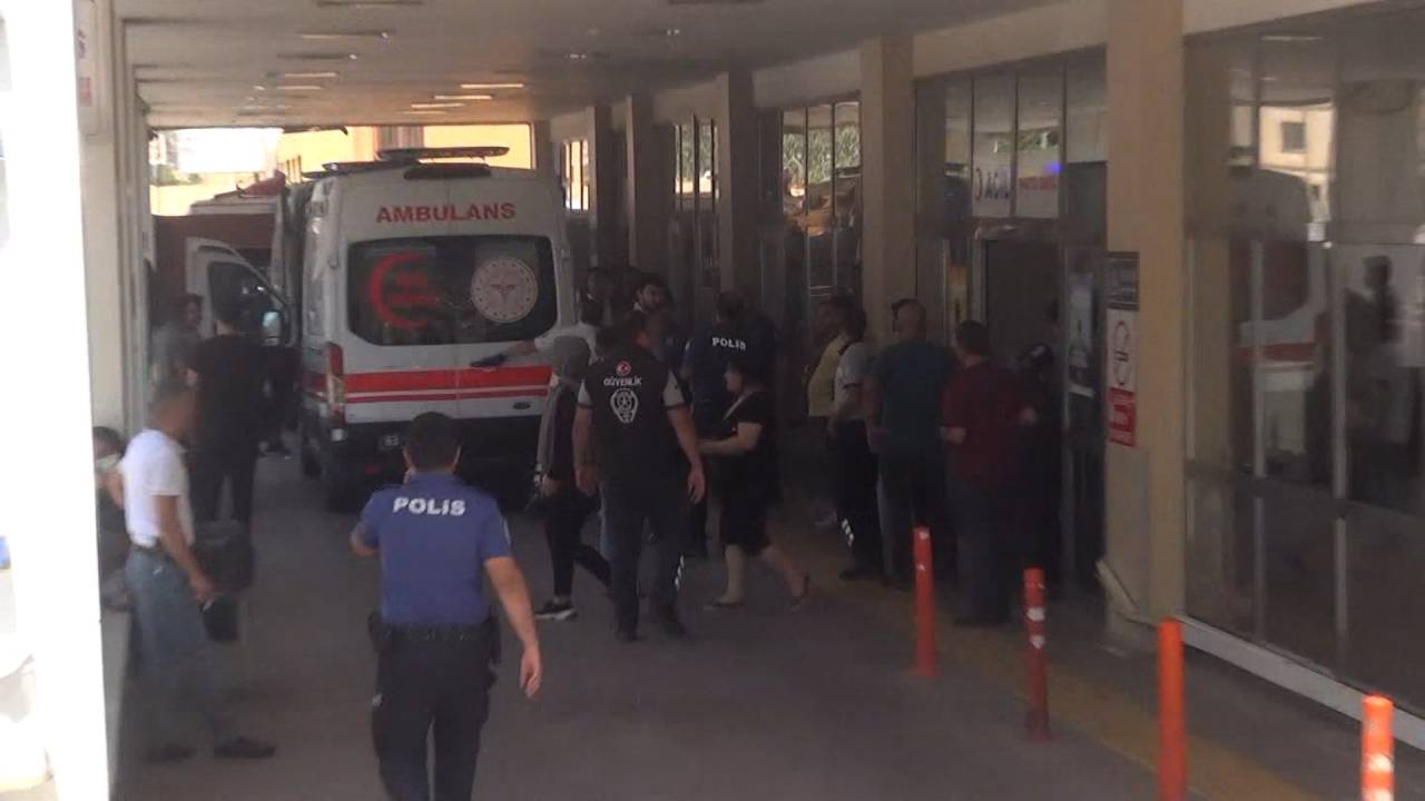 Tel Abyad'da Teröristlerden Kontrol Noktasına Roketli Saldırı: 4 Asker Yaralı