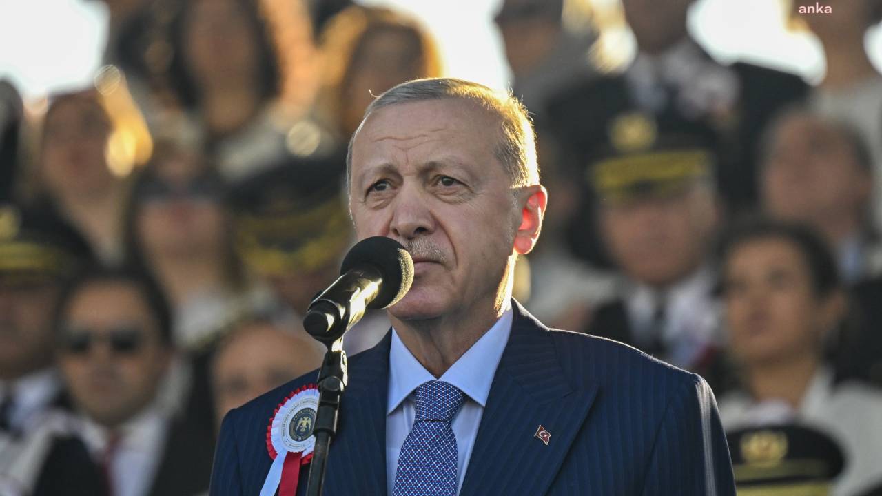 Cumhurbaşkanı Erdoğan, Polis Akademisi Mezuniyet Töreninde: Hukukun Dışına Çıkılarak Devlete Hizmet Edilmez