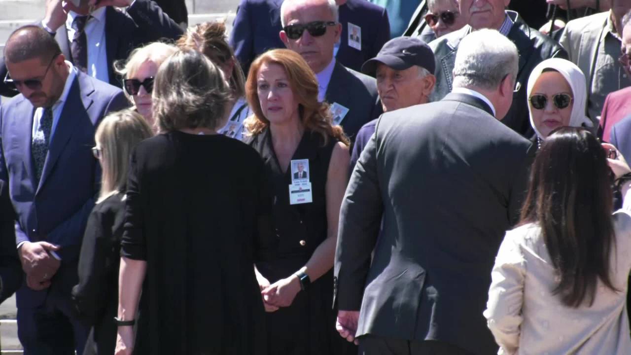 Ak Parti'nin İlk Dışişleri Bakanı Yakış İçin Tbmm'de Cenaze Töreni Düzenlendi