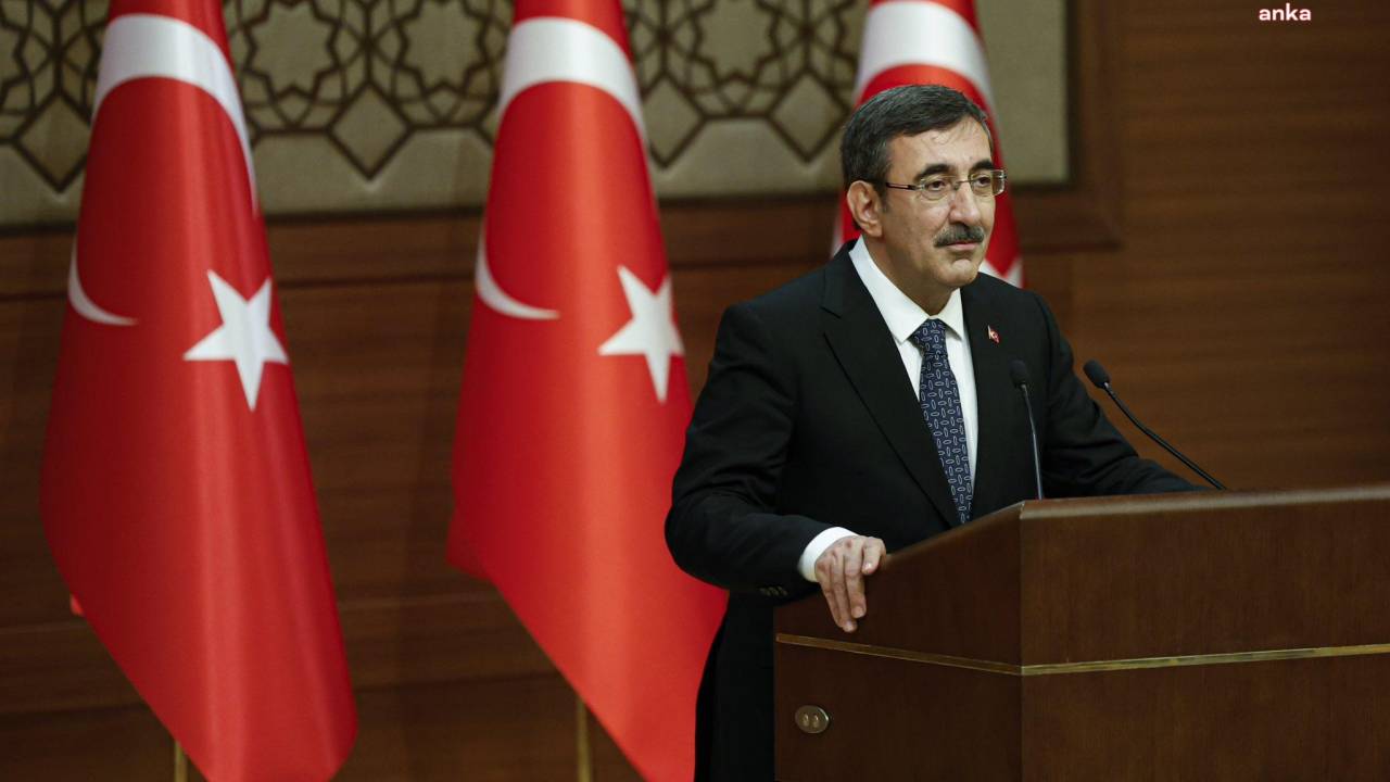 Cumhurbaşkanı Yardımcısı Cevdet Yılmaz: "Yurt Dışına Çıkış Harcı İle İlgili Artış Makul Bir Oran Olacaktır"