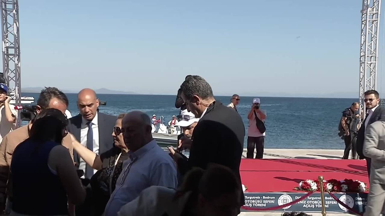 "Didim-turgutreis-bodrum Deniz Otobüsü Seferi" Açılış Töreni Chp Genel Başkanı Özel’in Katılımıyla Yapıldı