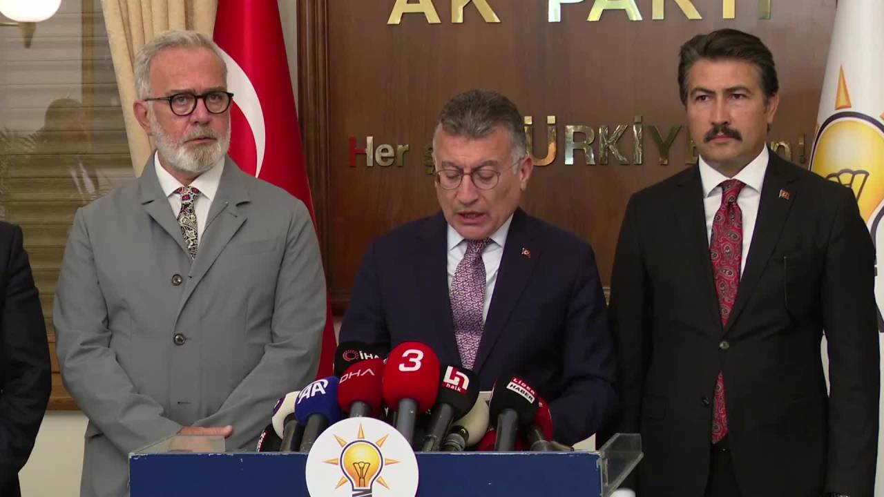 9. Yargı Paketi'nde, Kadınlara Soyadı Engeli... Evlenmeden Önceki Soyadlarını Tek Başına Kullanamayacaklar