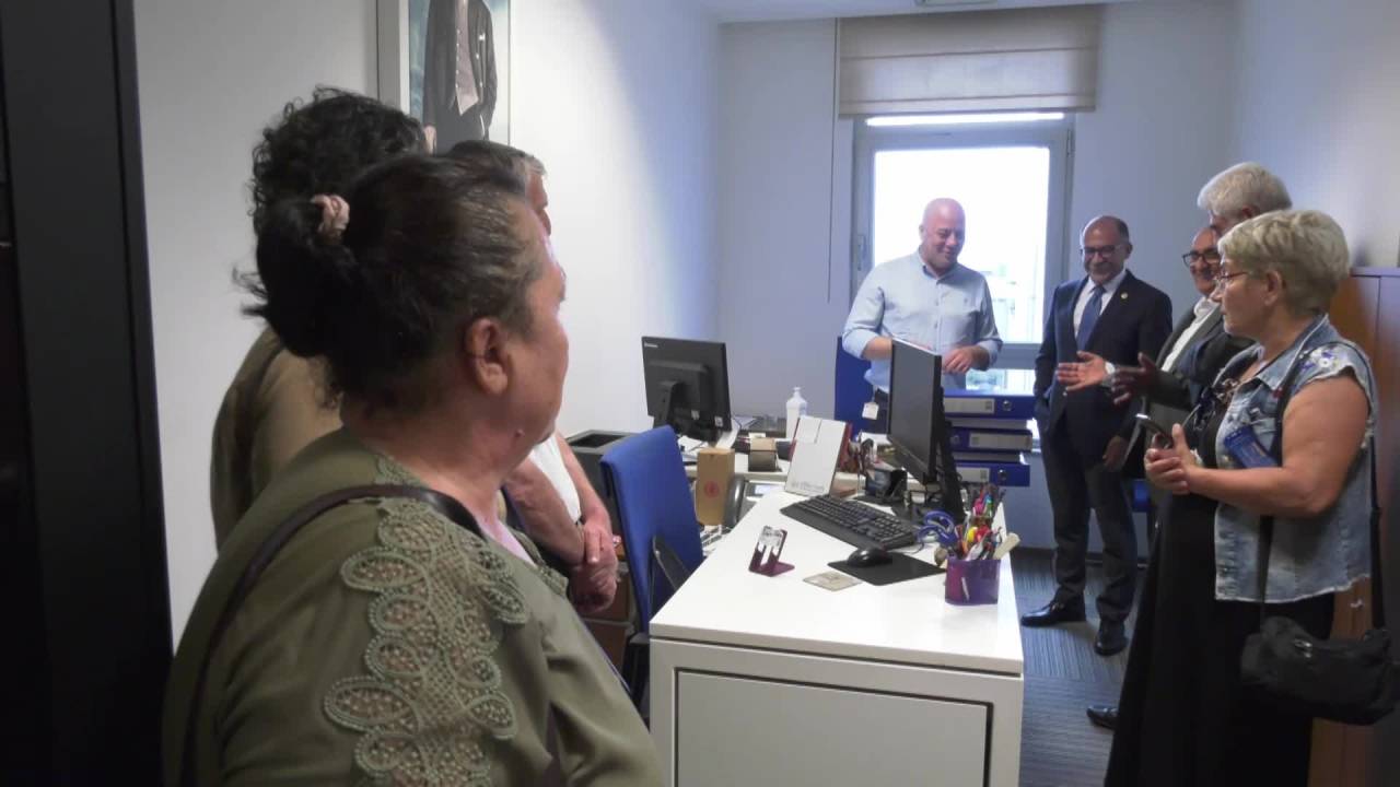 Emekliler, Taleplerini 100 Bin İmzayla Tbmm'ye İletti: "Emeklilerin Sorunlarına Çözüm Üretin"