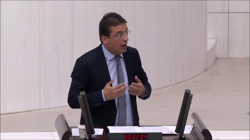 Chp’li Emre: "İktidarın Yanlış Politikaları Sonucu Türkiye Ab Üyeliğinden Uzaklaştı"