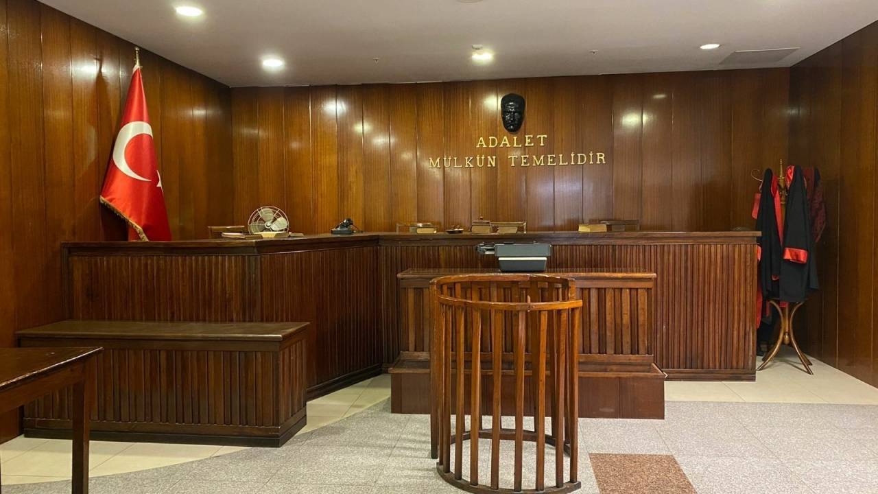 Gazeteci Hayko Bağdat Hakkında Hem Beraat Hem Hapis Cezası Verildi