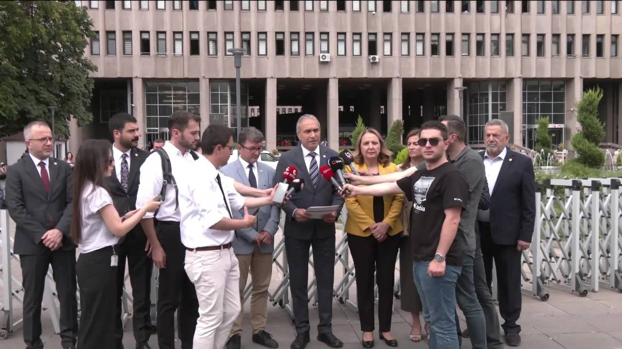 Chp'den Milletvekillerinin Boğaziçi Üniversitesi'ne Alınmaması Hakkında Suç Duyurusu