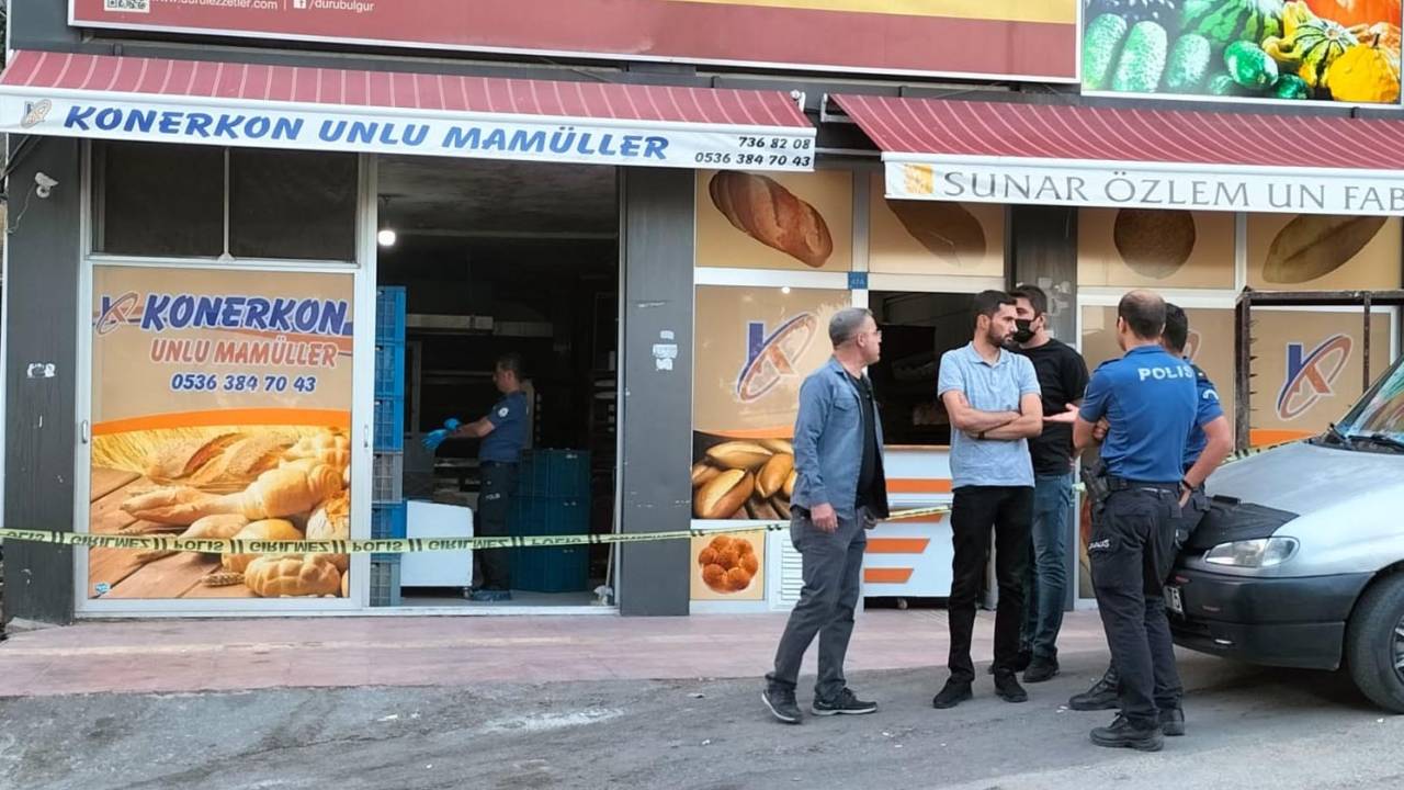 Bayat Ekmek Vermedi, Diye Fırıncıyı Öldürdü