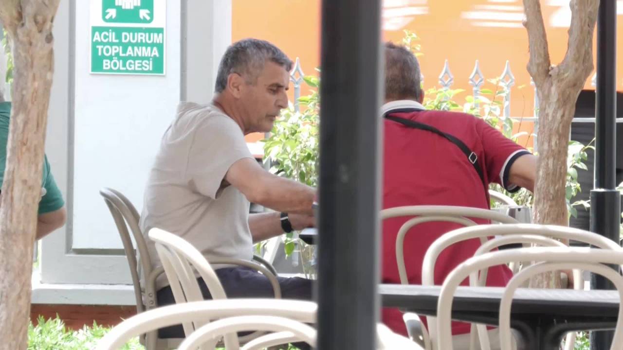 Akp Üyesi Yurttaştan Emekli Maaş Zammına Tepki: “Erdoğan Garibanı Düşünmüyor. En Az 25 Bin Lira Olması Lazım”