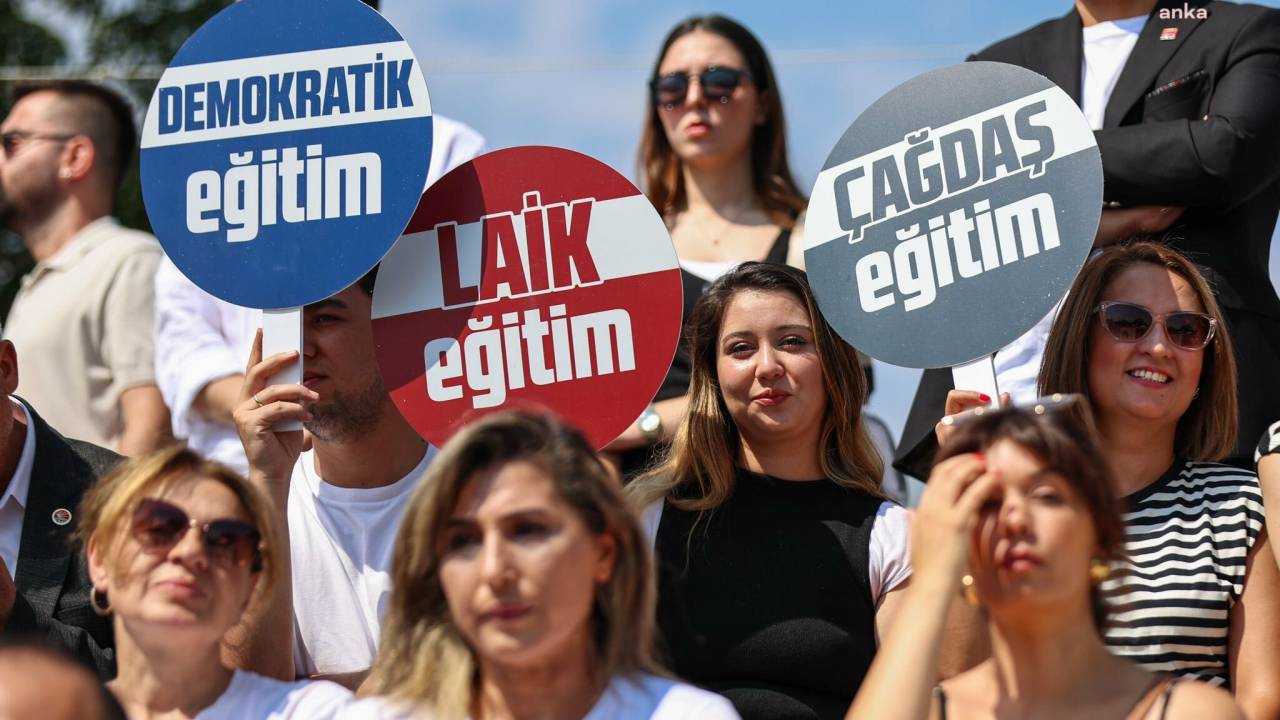 Chp’nin Eğitim Maratonu Sürüyor… “Bütün Üniversitelerde Formasyon Eğitimi Var, Bu Doğru Bir Yöntem Değil”