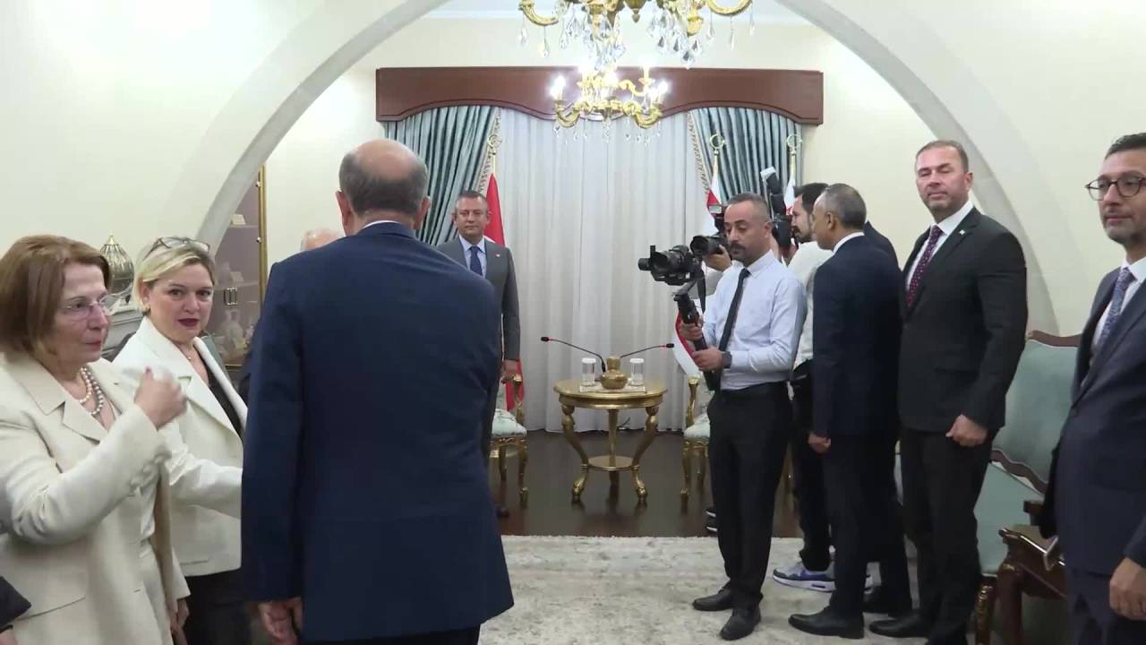 Kktc Cumhurbaşkanı Tatar, Chp Genel Başkanı Özel'i Kabul Etti