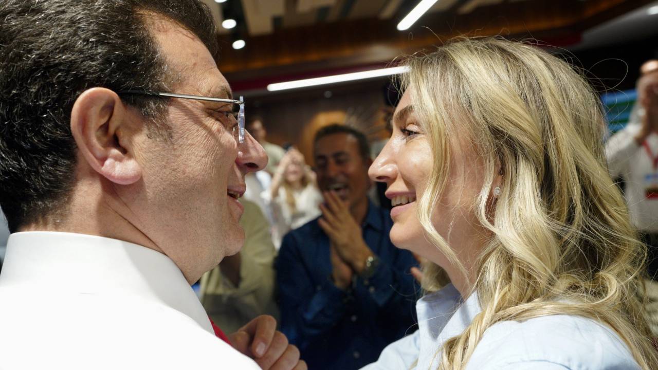 "Reform Vakfı" Kuruldu: Kurucular Arasında Ekrem İmamoğlu İle Dilek İmamoğlu Da Bulunuyor