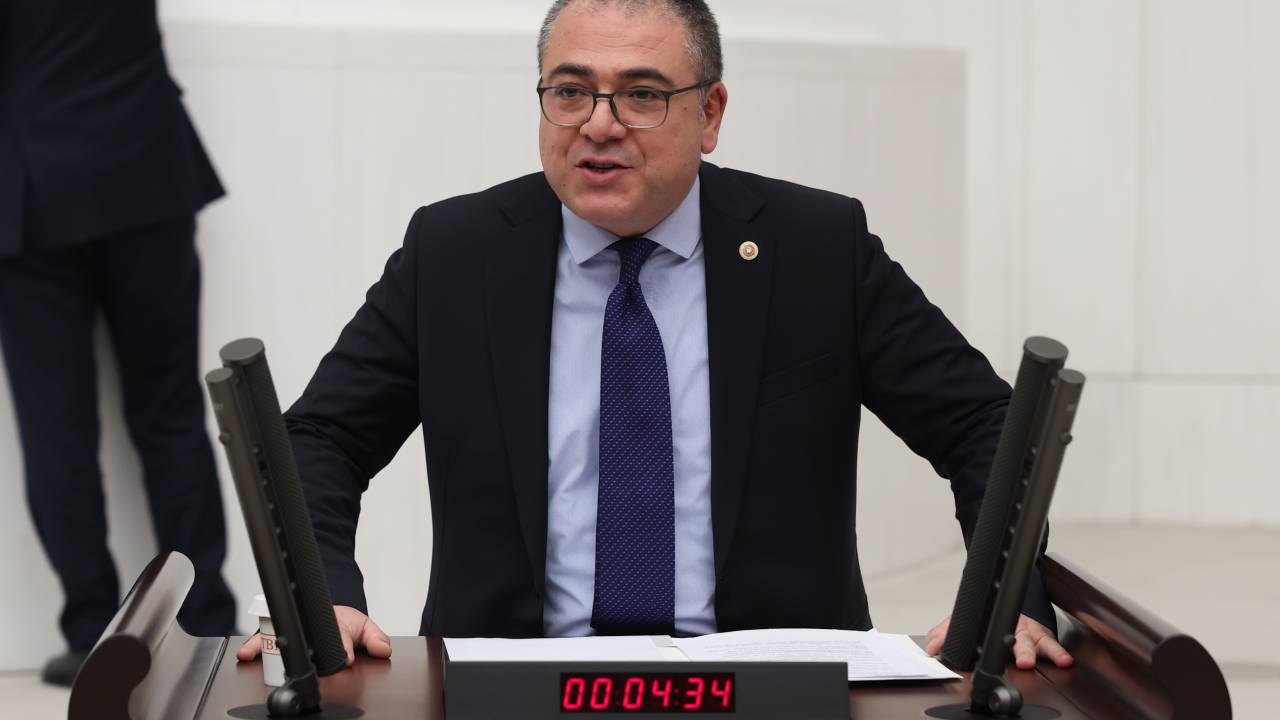 Chp'li Evrim Karakoz: Bir Önceki Yıla Göre Öğrenci Giydirmenin Maliyeti Yüzde 75,60 Arttı