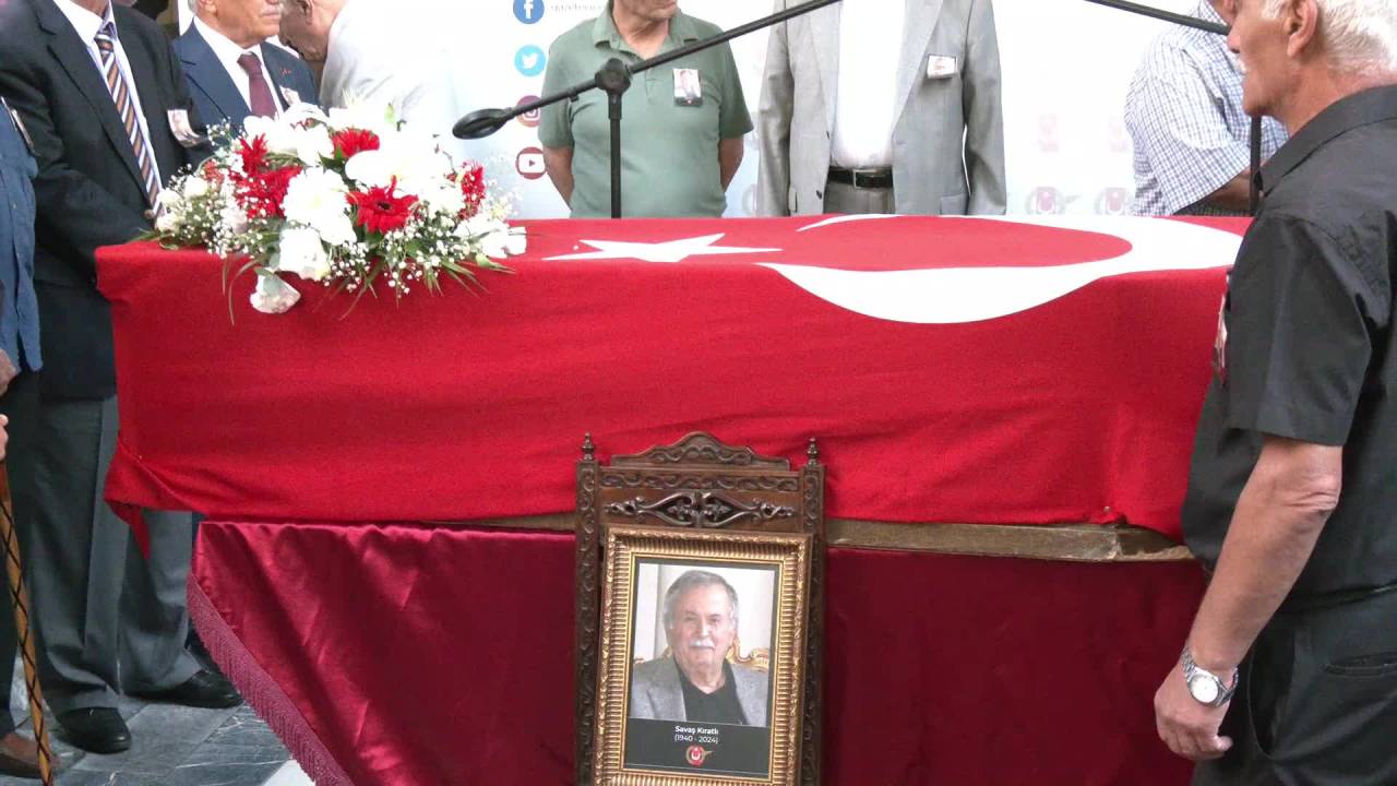 Hayatını Kaybeden Gazeteciler Cemiyeti Başkan Vekili Savaş Kıratlı İçin Cemiyet'te Tören Düzenlendi