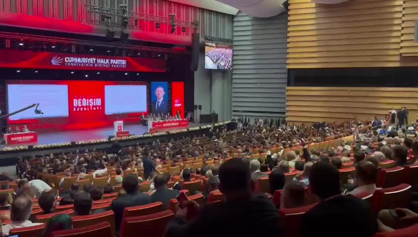 Chp’nin 20’nci Olağanüstü Kurultayı… Ön Seçim Yöntemlerini Tanımlayan 52’nci Madde Kabul Edildi