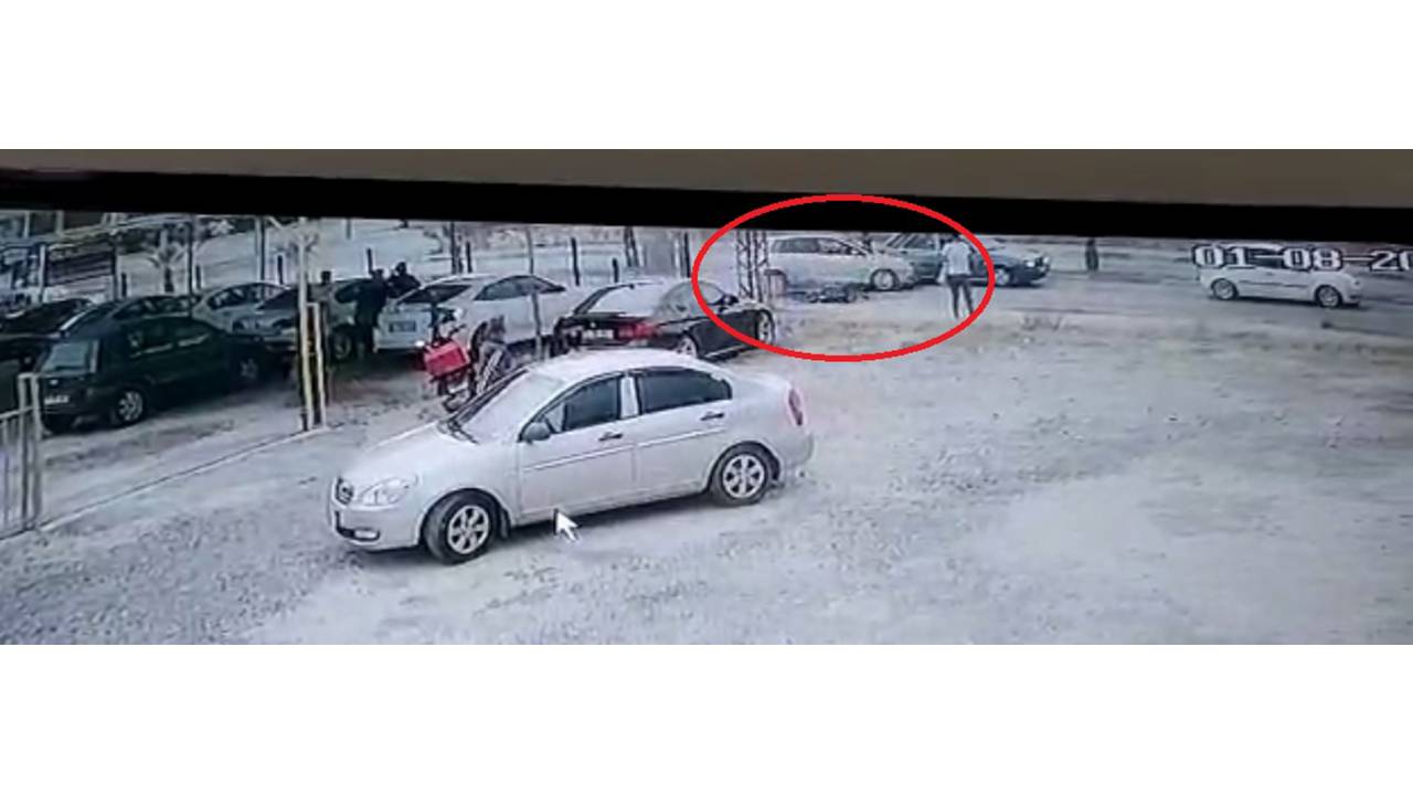 İyi Partili Meclis Üyesine Otomobille Çarpıp Kaçtı; Kaza Kamerada