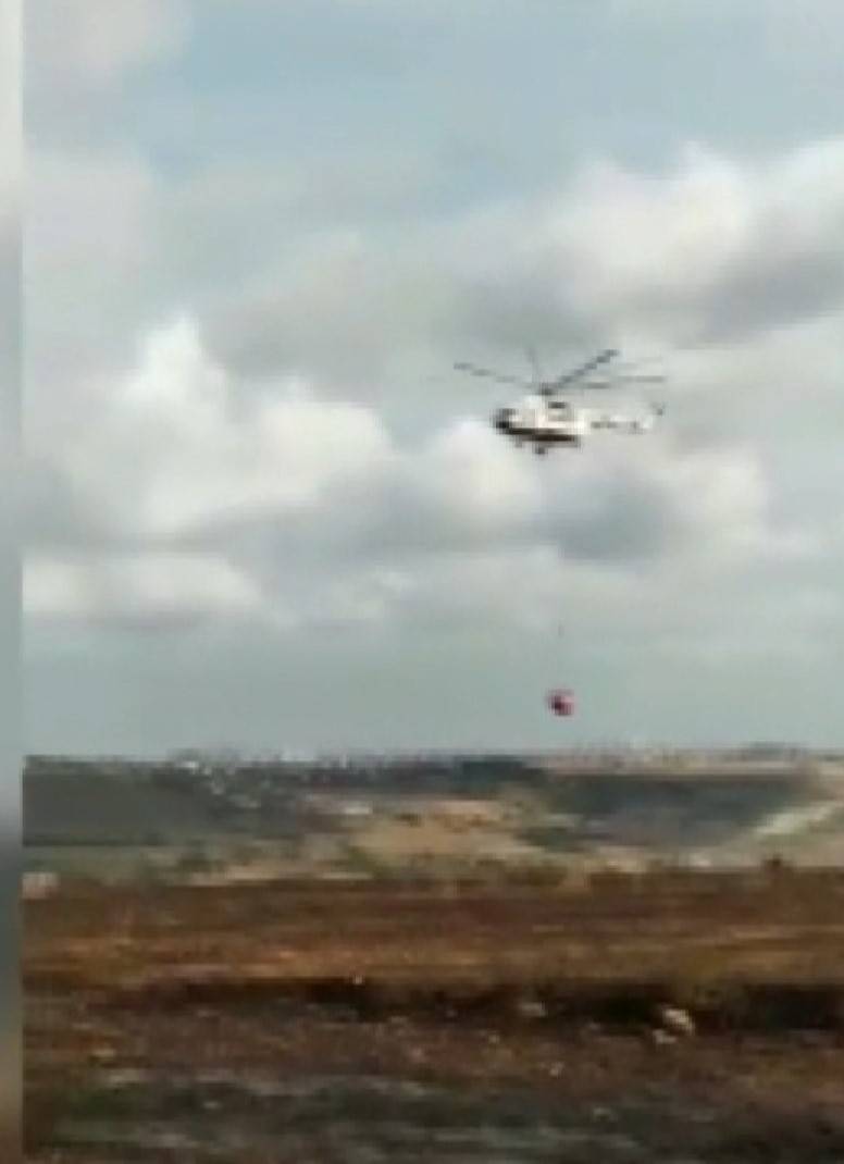 Arnavutköy'de Buğday Tarlasında Çıkan Yangına Helikopterli Müdahale