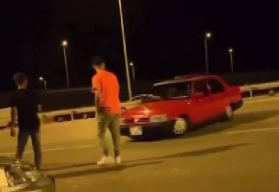 Tuzla'da Drift Yapan Otomobil Sürücüsü Kazaya Yol Açtı