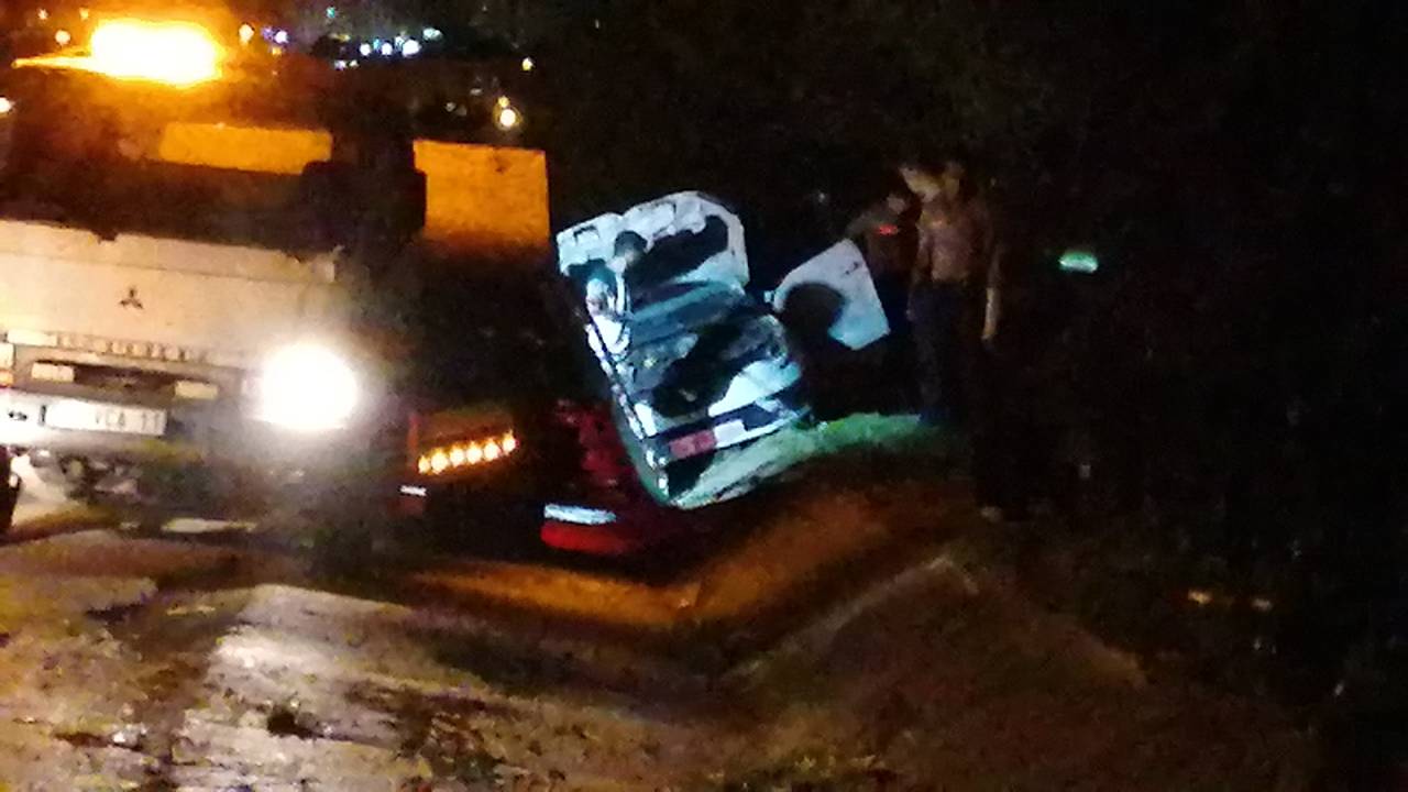 Silivri'de Takla Atan Otomobil Devrildi: 1 Ölü, 1 Yaralı