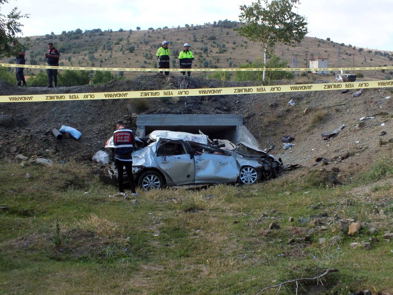 Yozgat'ta Otomobil Menfeze Düştü: 1 Ölü, 2 Yaralı