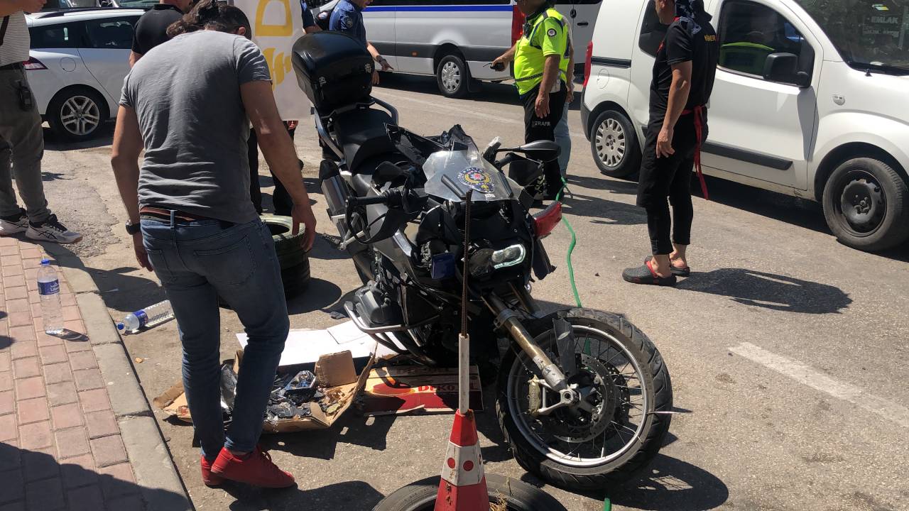 Göreve Giden Motosikletli Asayiş Timi Kaza Yaptı; 2 Polis Yaralandı