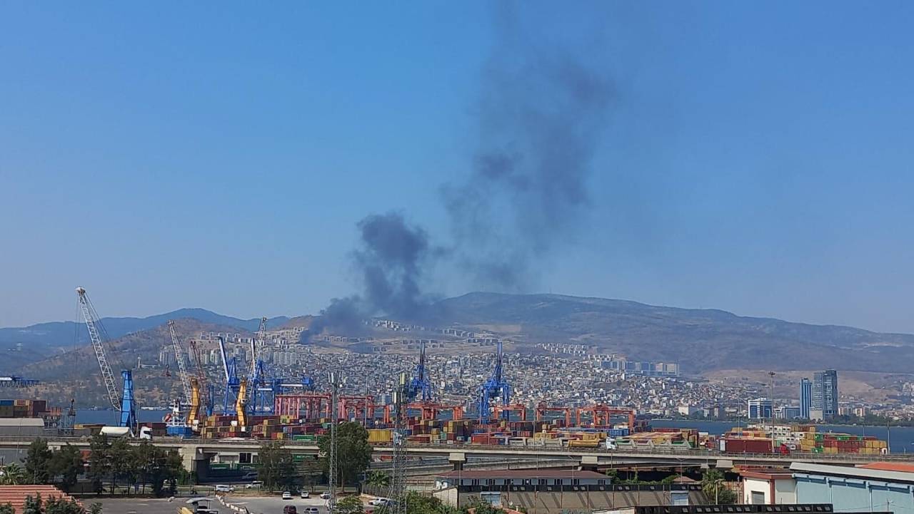 İzmir'de Toki Şantiyesinde Yangın