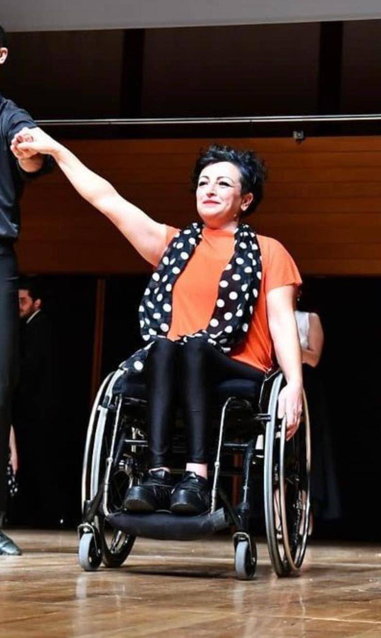Neşe'nin Tekerlekli Sandalyede Dansla Uluslararası Başarısı