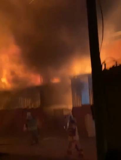 Ankara'da Palet Fabrikasında Çıkan Yangın Korkuttu