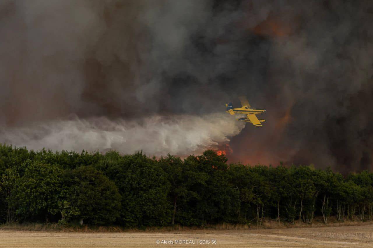 Fransa’nın Güneyinde Orman Yangınlarıyla Mücadele Sürüyor