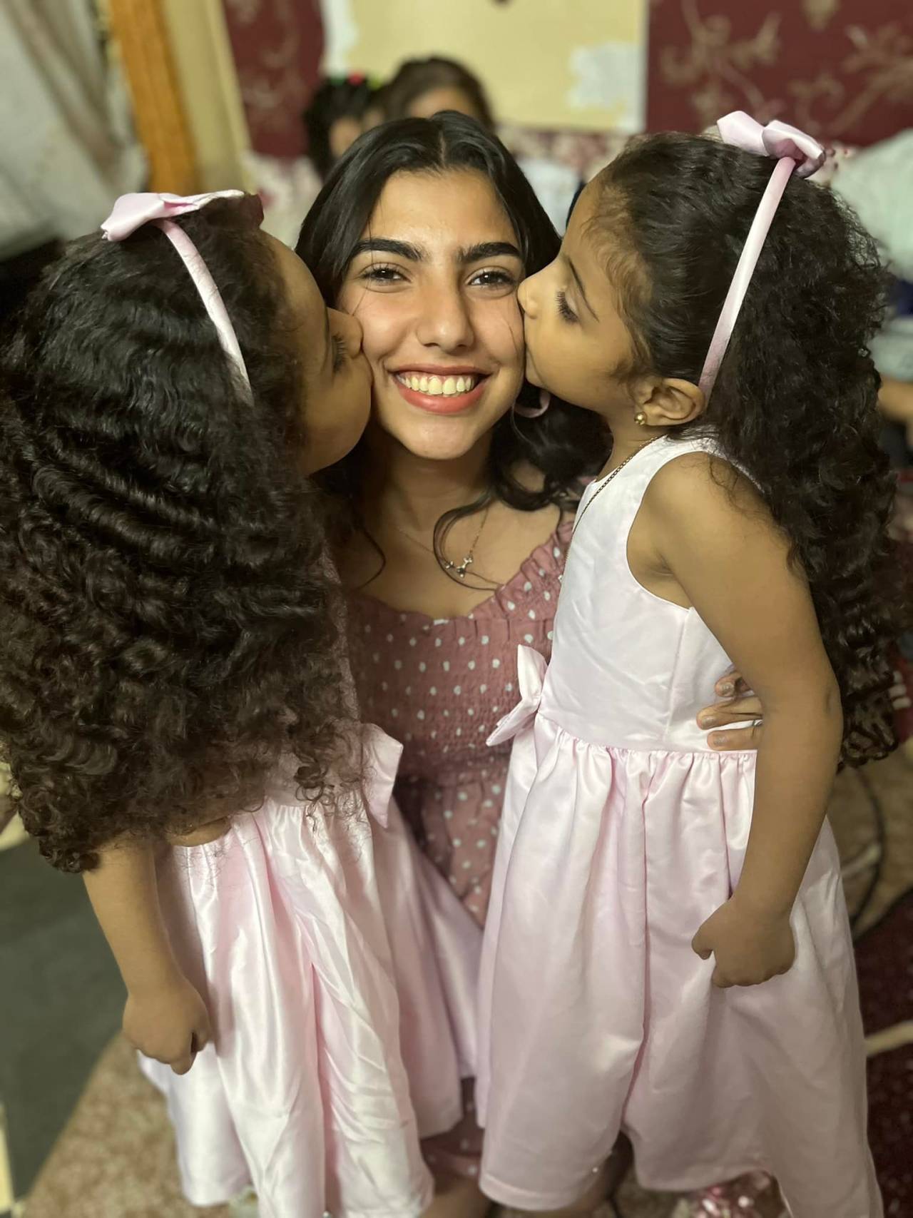 Mısırlı Şarkıcı Kilise Yangınında 6 Akrabasını Kaybetti