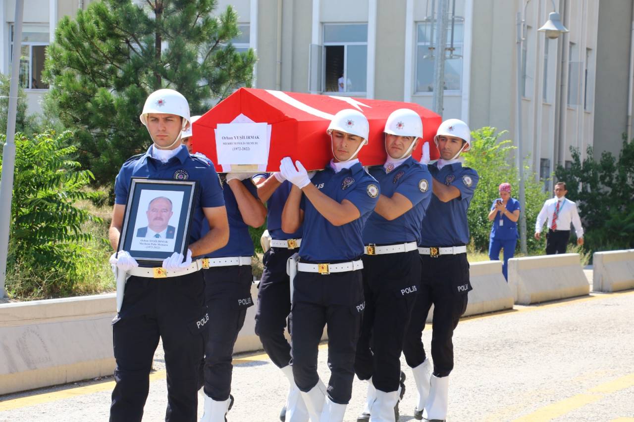 Ankara'daki Kazada Ölen Polis Memuru İçin Tören