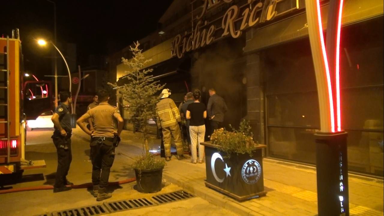Kırıkkale'de Kafede Çıkan Yangın Söndürüldü