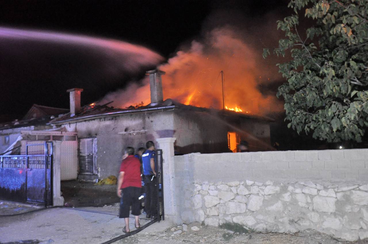 Karaman'da Çiftlik Evinde Yangın