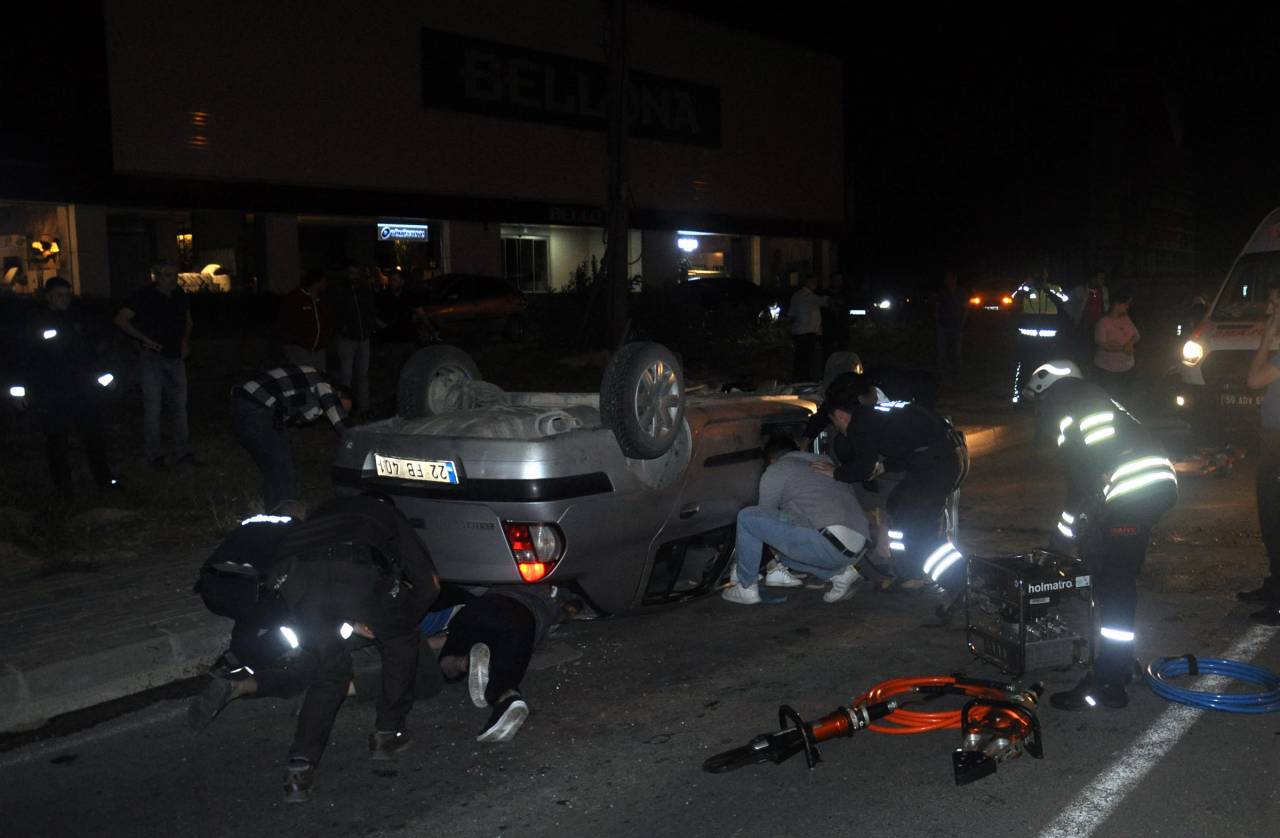 Tekirdağ'da Otomobil Takla Attı; 6 Yaralı