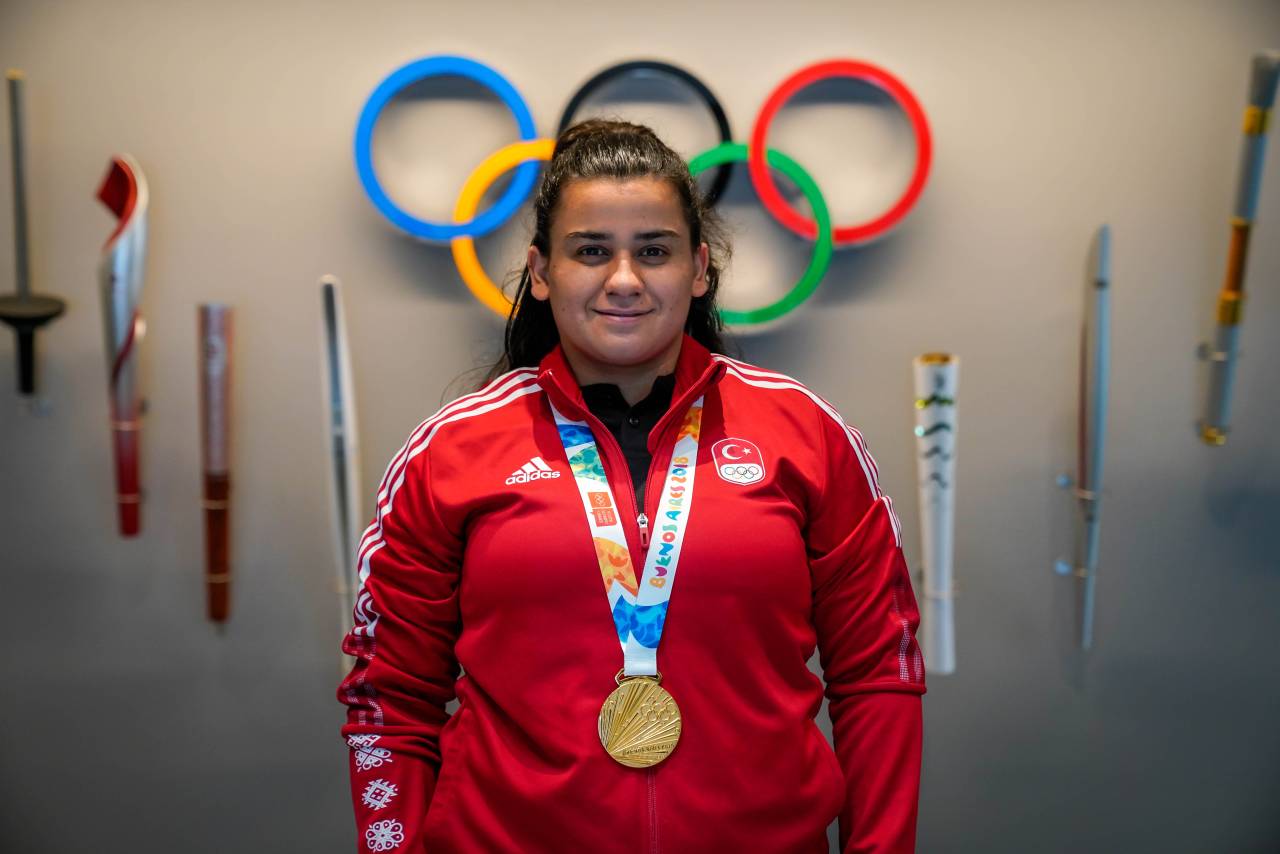 Dilara Narin, Altın Madalyasına 4 Yıl Sonra Kavuştu