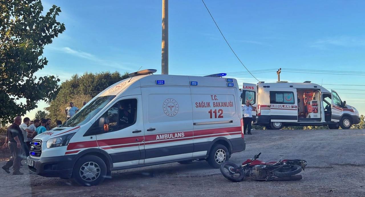 Sakarya'da Motosiklet Kazası; 2 Arkadaş Öldü