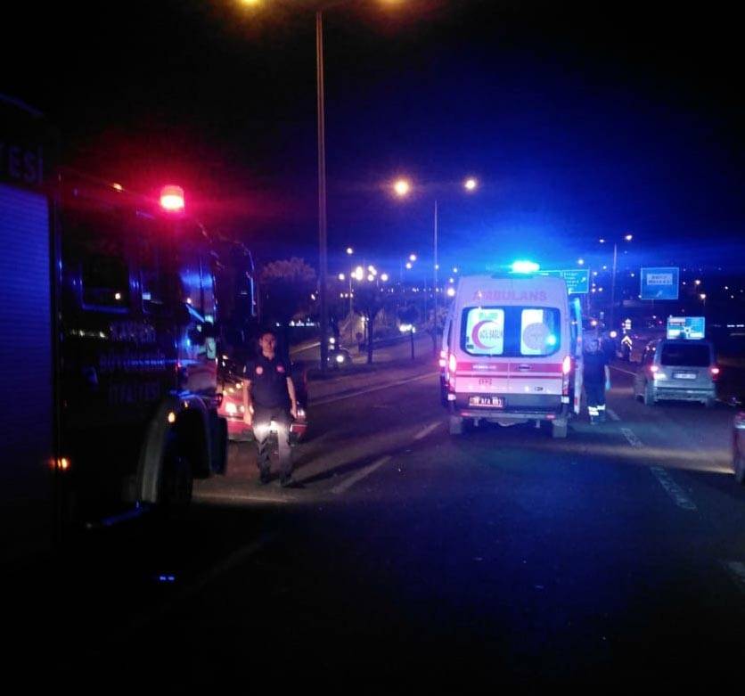 Kayseri'de Otomobil, Yolcu Otobüsüne Çarptı: 5 Yaralı