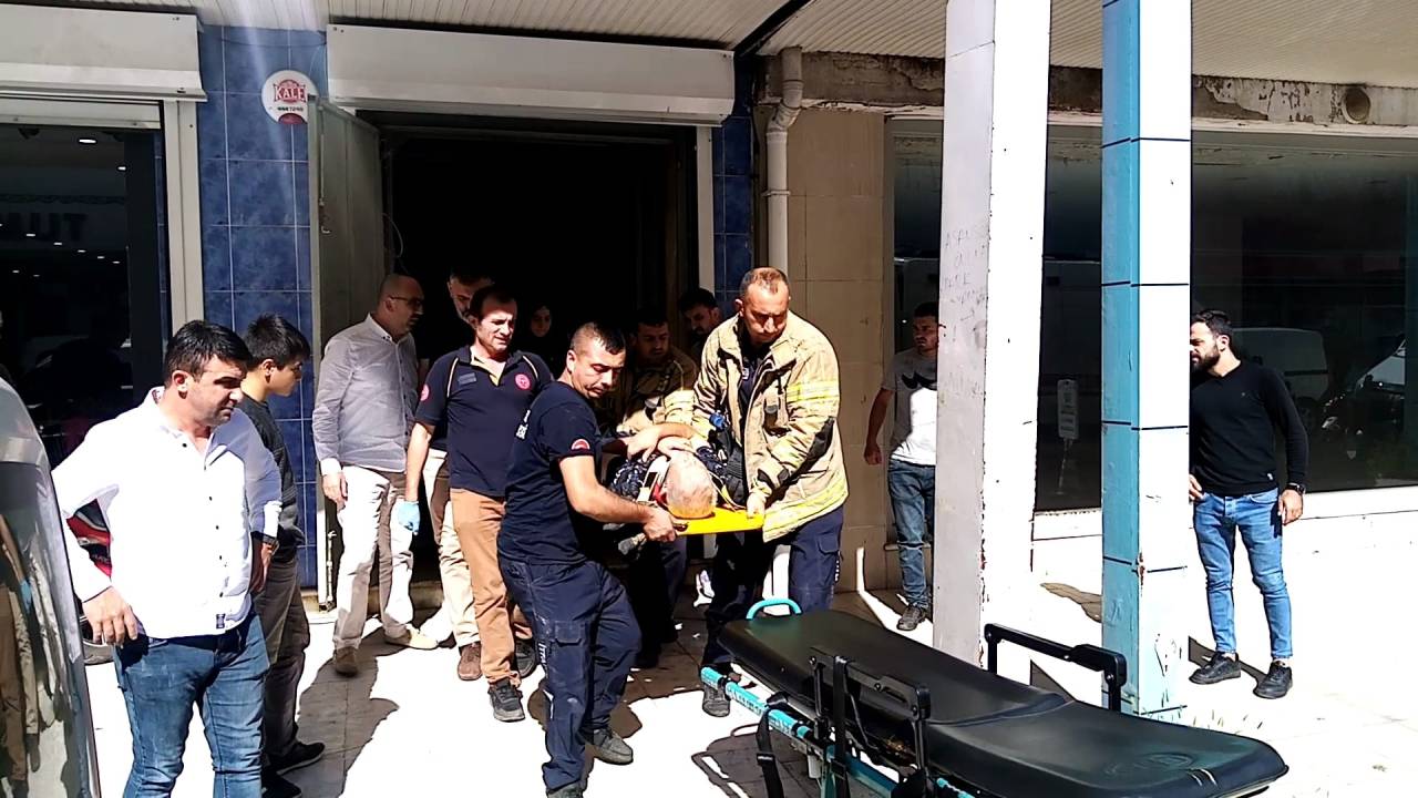 4'üncü Kattan Zemine Düşen Asansördeki İşçi Ağır Yaralandı